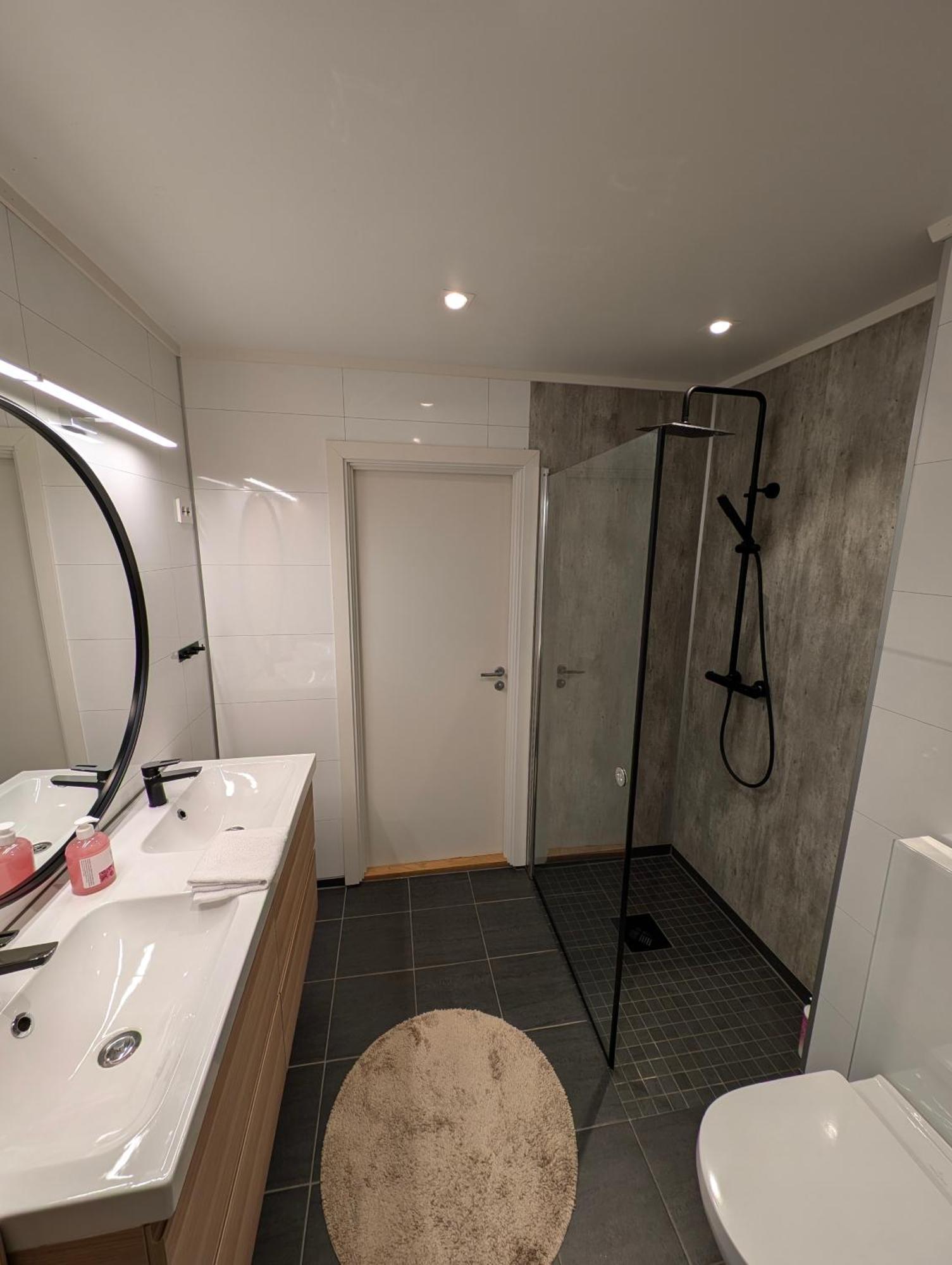 Reine City Apartment Екстериор снимка